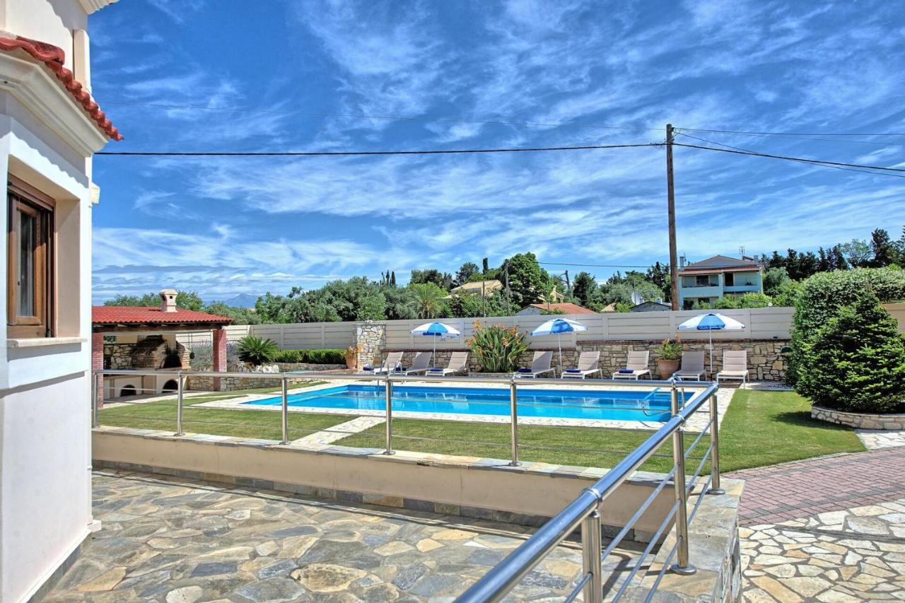 Acharavi Beach Villa By Posarellivillas מראה חיצוני תמונה