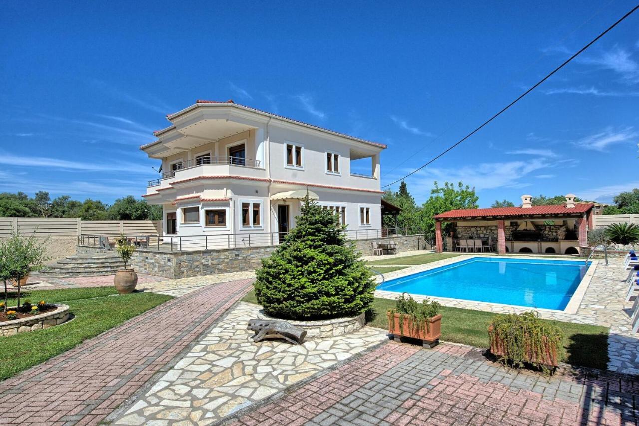 Acharavi Beach Villa By Posarellivillas מראה חיצוני תמונה