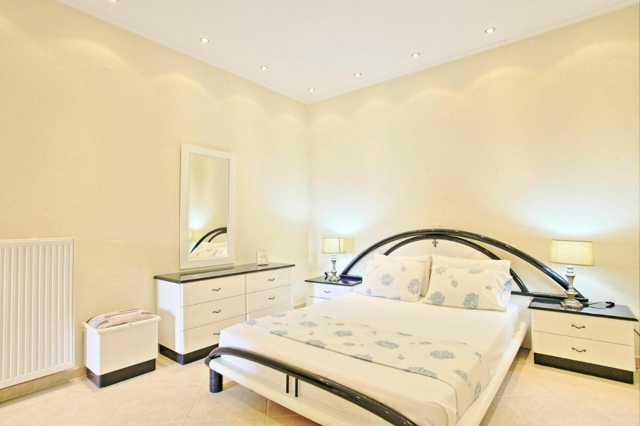 Acharavi Beach Villa By Posarellivillas מראה חיצוני תמונה