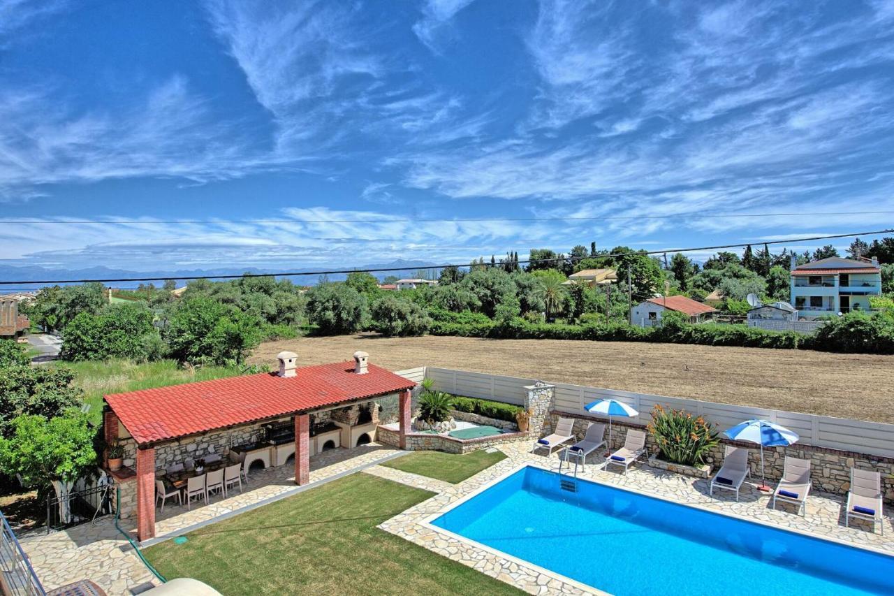 Acharavi Beach Villa By Posarellivillas מראה חיצוני תמונה